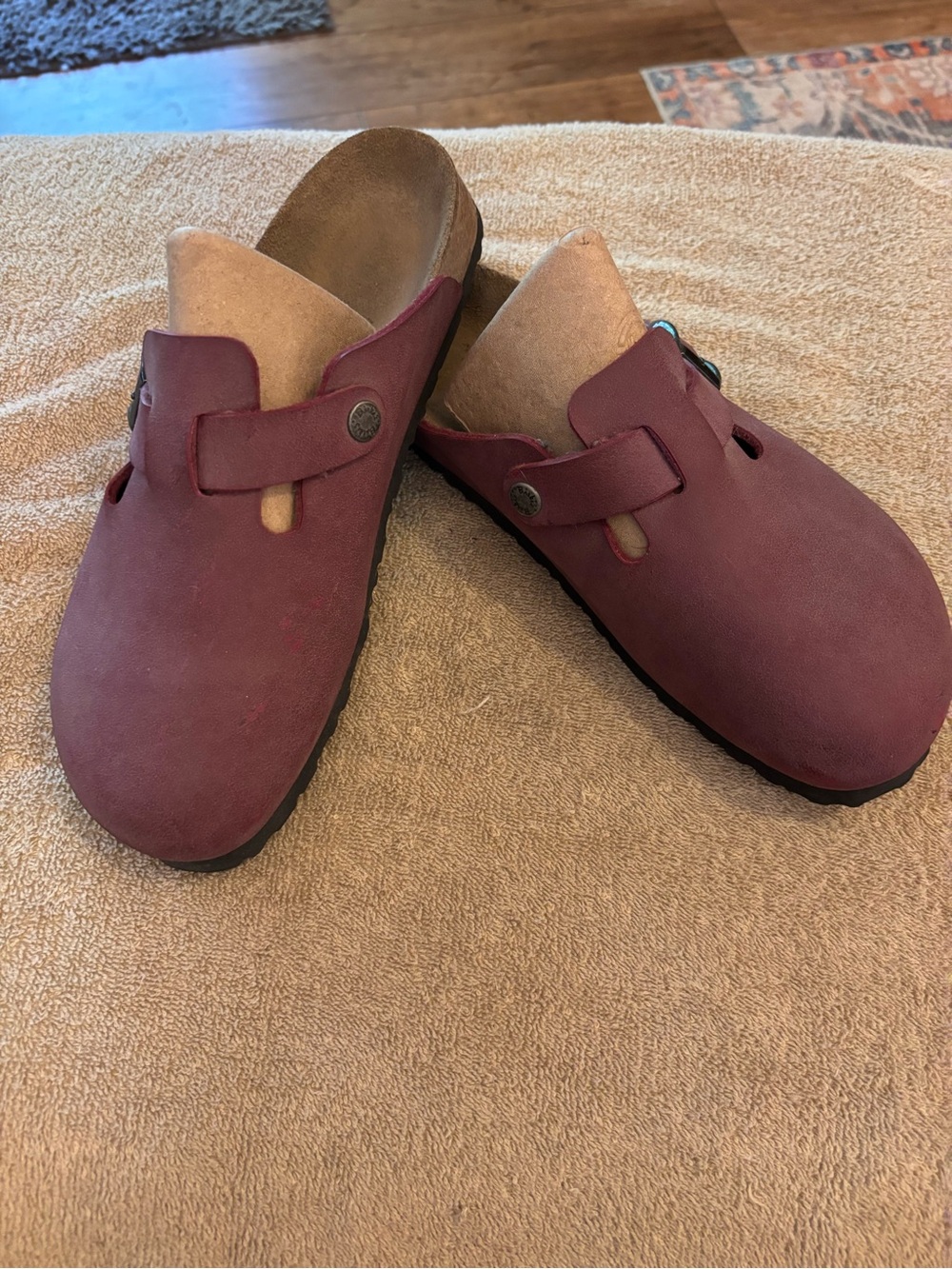 Women’s Adjustable Slip-On Clog in Dusty Plum